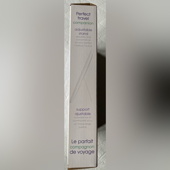 CONAIR True Glow Touch Screen Mirror - White - Picture 2 of 14